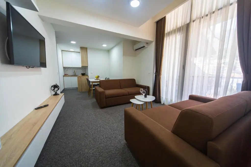 img_id_2428144.webp