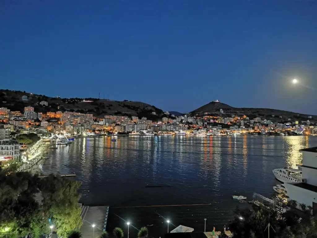 img_id_561138.webp
