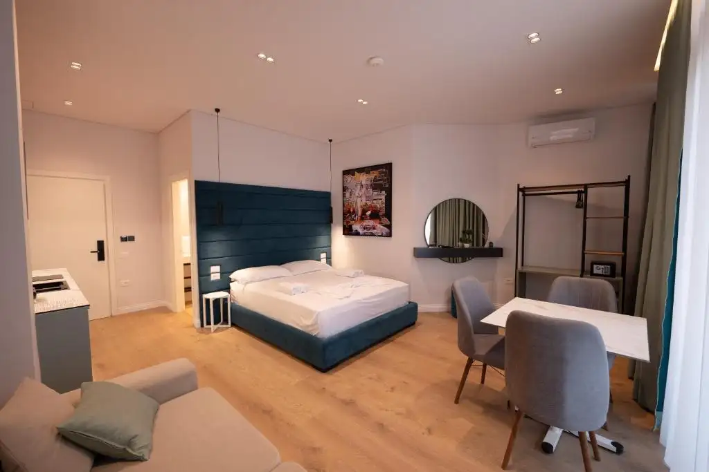 One-Bedroom Apartment image 12