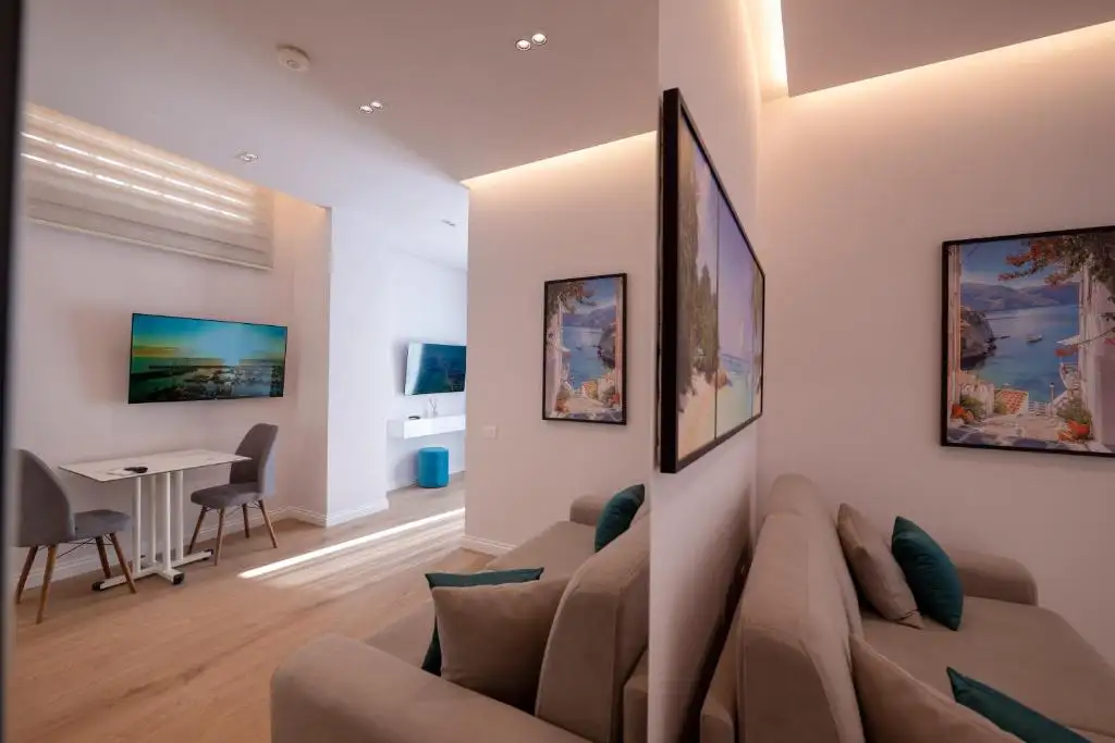 One-Bedroom Apartment image 26