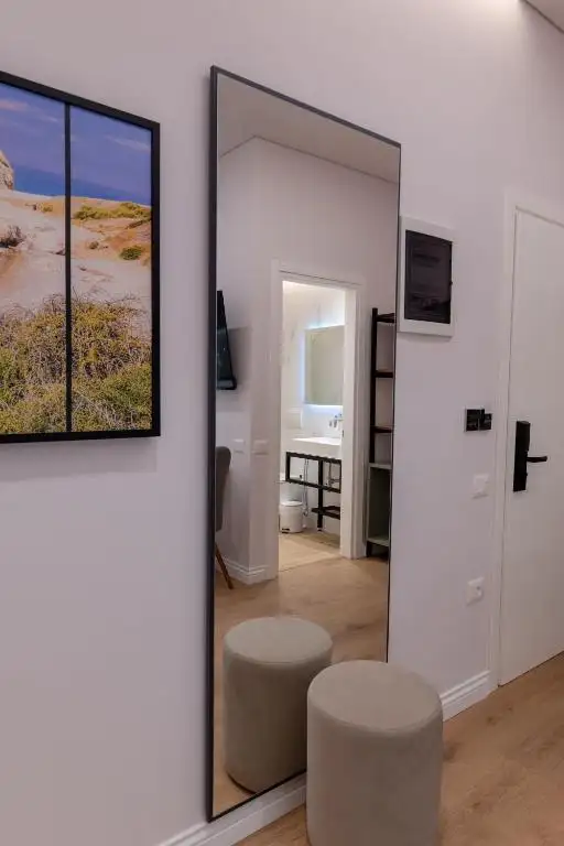One-Bedroom Apartment image 9