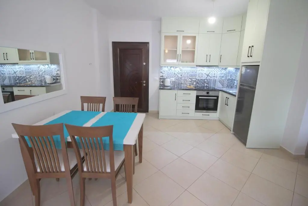 img_id_1077893.webp