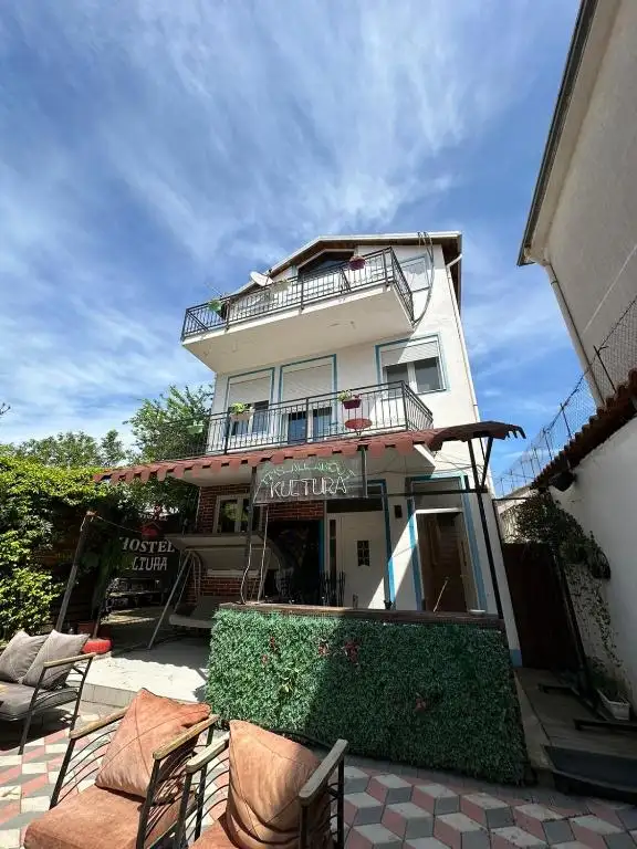img_id_614872.webp