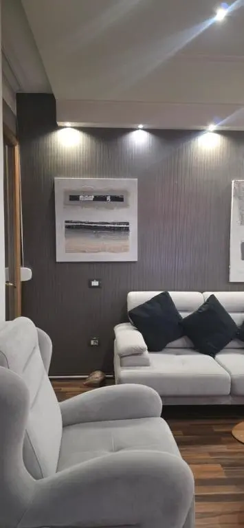 img_id_1674492.webp