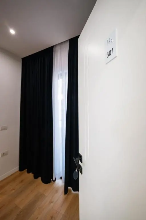 img_id_1671412.webp