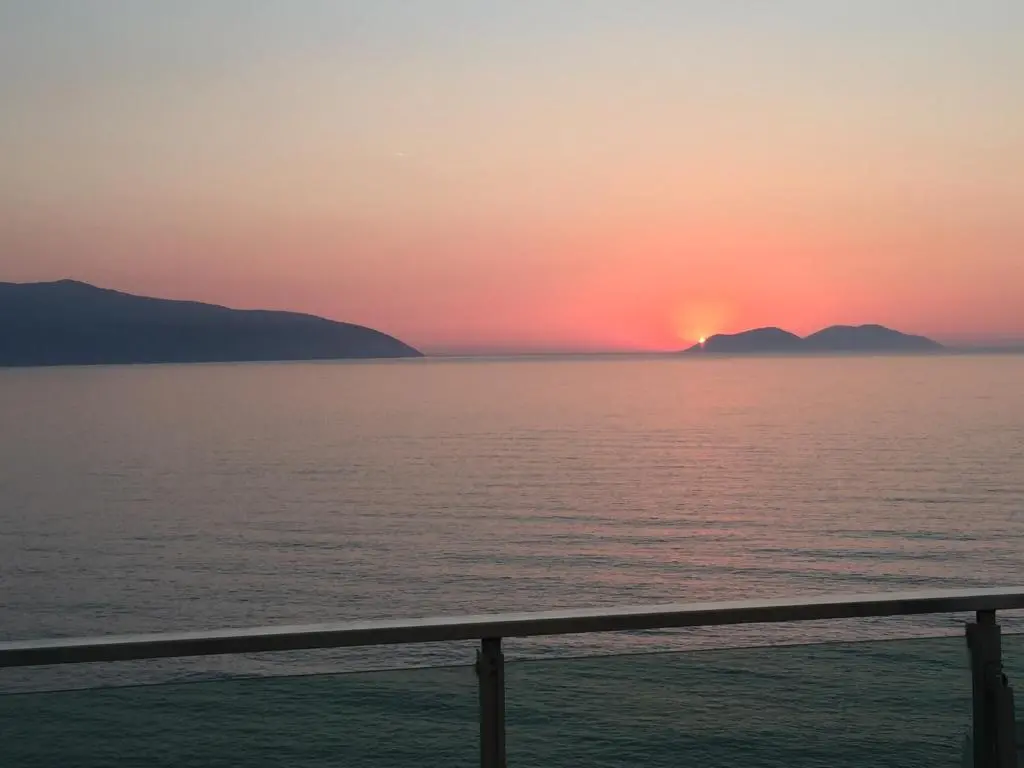 img_id_1650803.webp