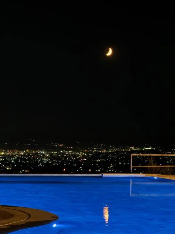 img_id_1435065.webp