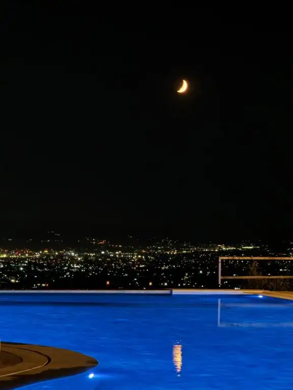 img_id_611233.webp