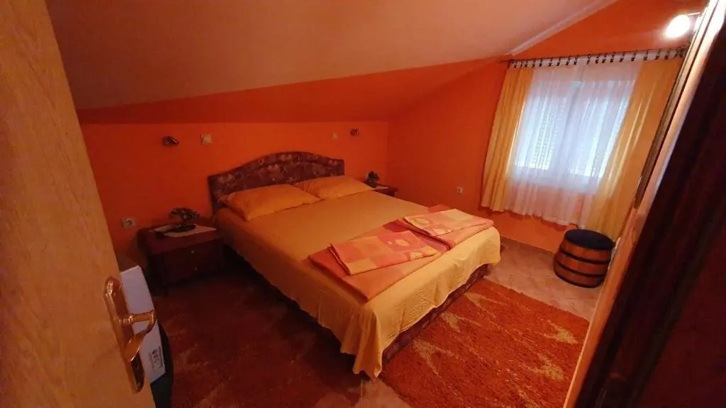 img_id_2417293.webp