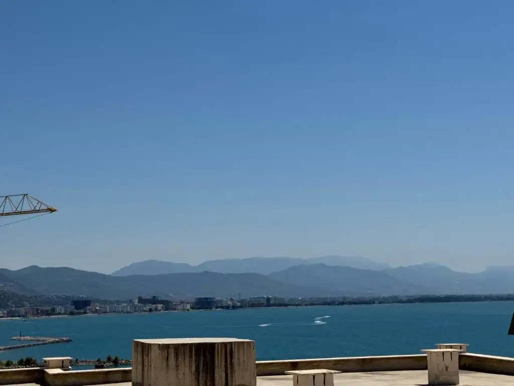 img_id_616763.webp
