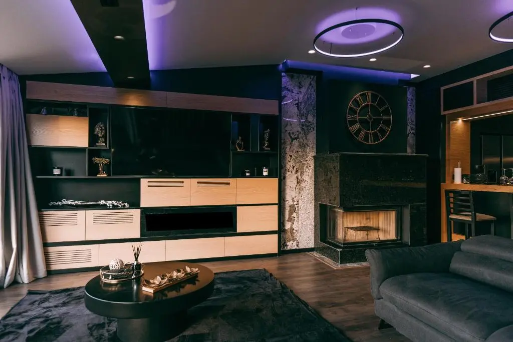 img_id_1028865.webp