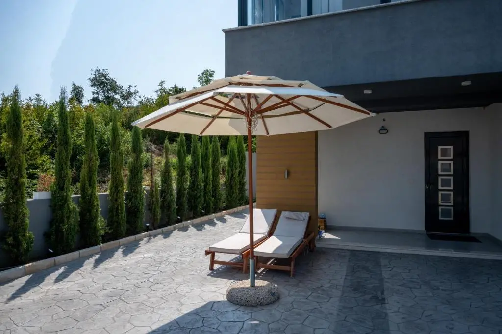 img_id_2416033.webp