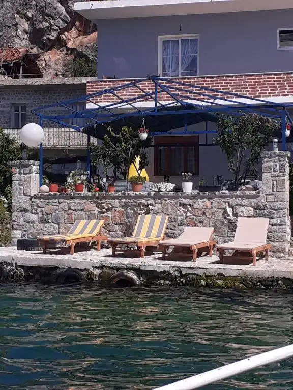 img_id_626136.webp