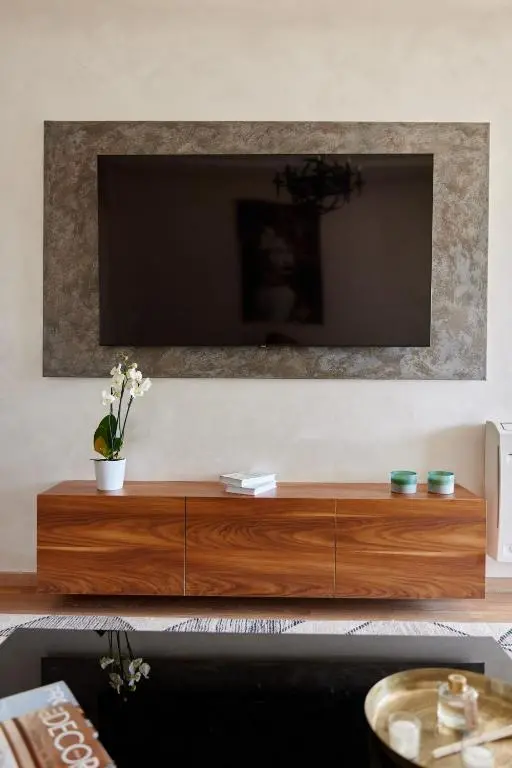 img_id_2415327.webp