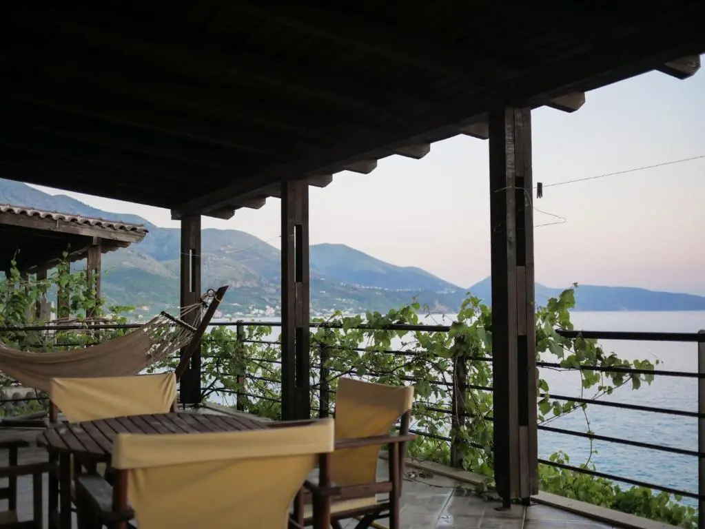 img_id_1037183.webp