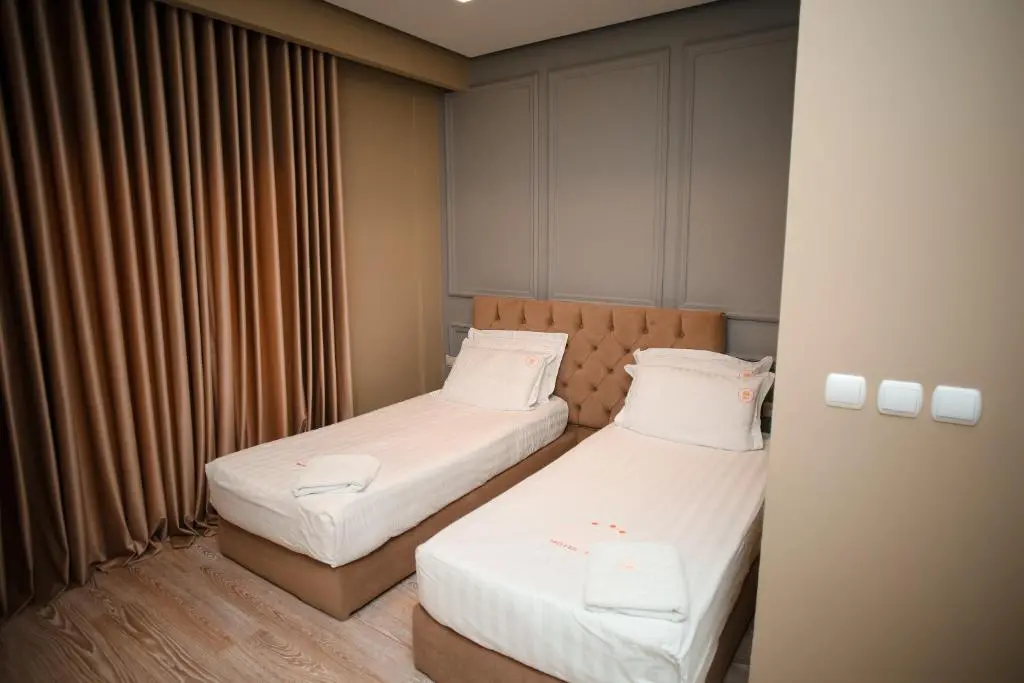 img_id_1031982.webp