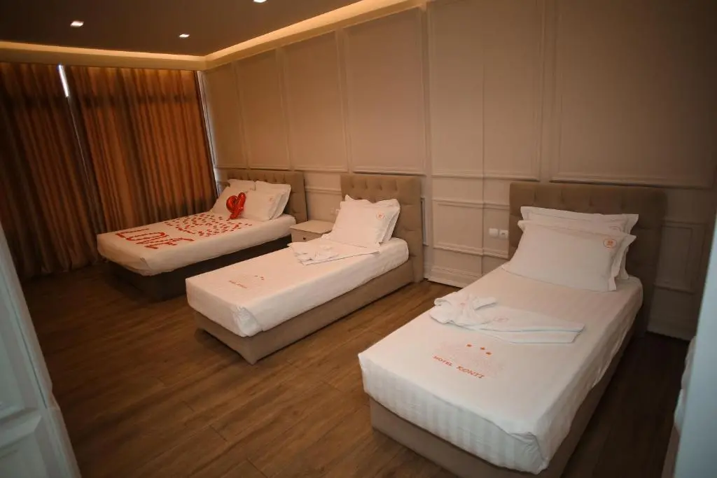 img_id_1032033.webp