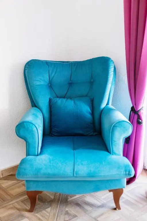 img_id_2411472.webp