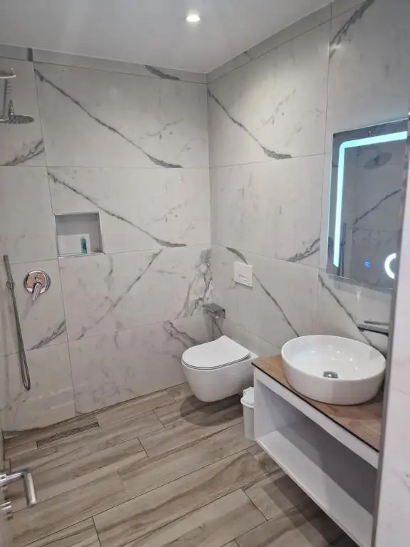 Triple Room with Sea View image 5