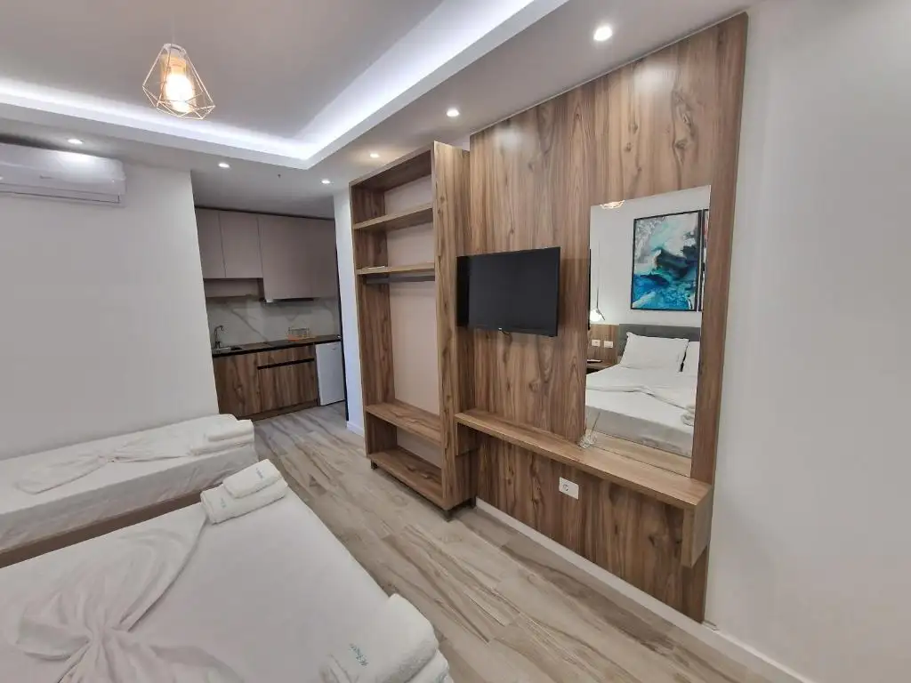 Triple Room with Sea View image 8