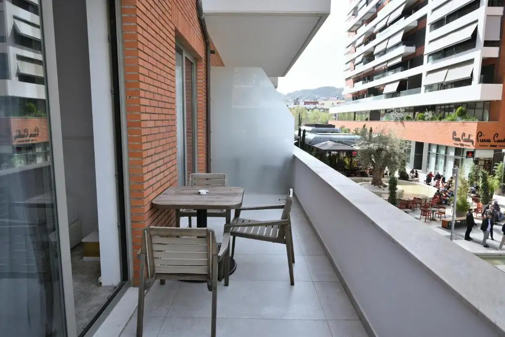 img_id_609609.webp