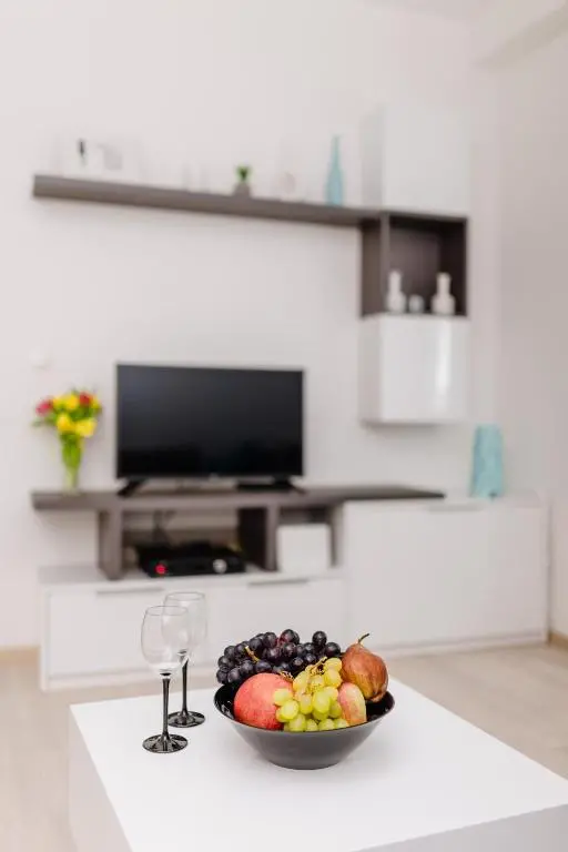 img_id_2410833.webp