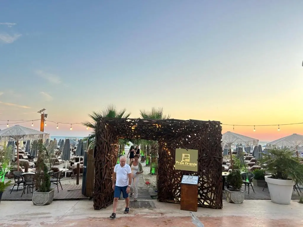 img_id_906725.webp