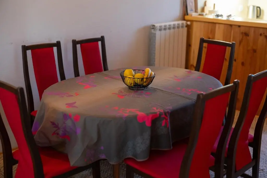 img_id_2409493.webp