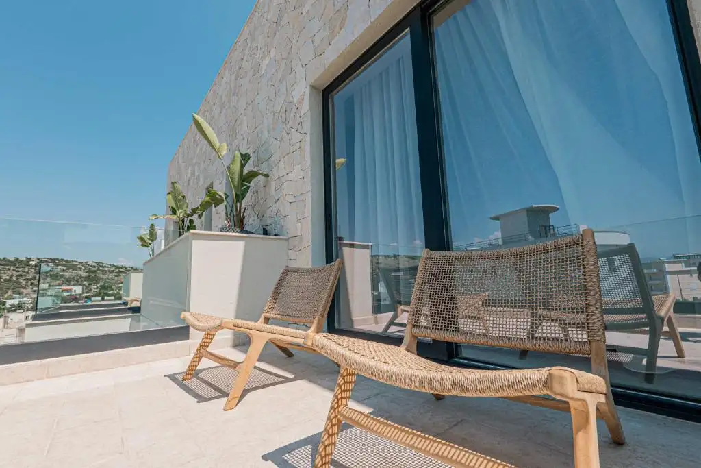 Superior Suite image 10