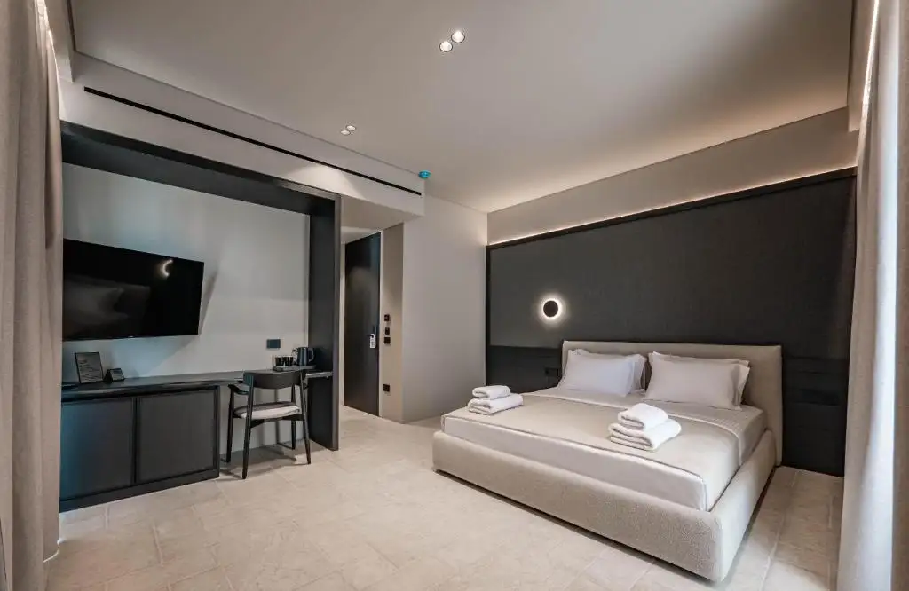 Triple Room with french Balcony image 15