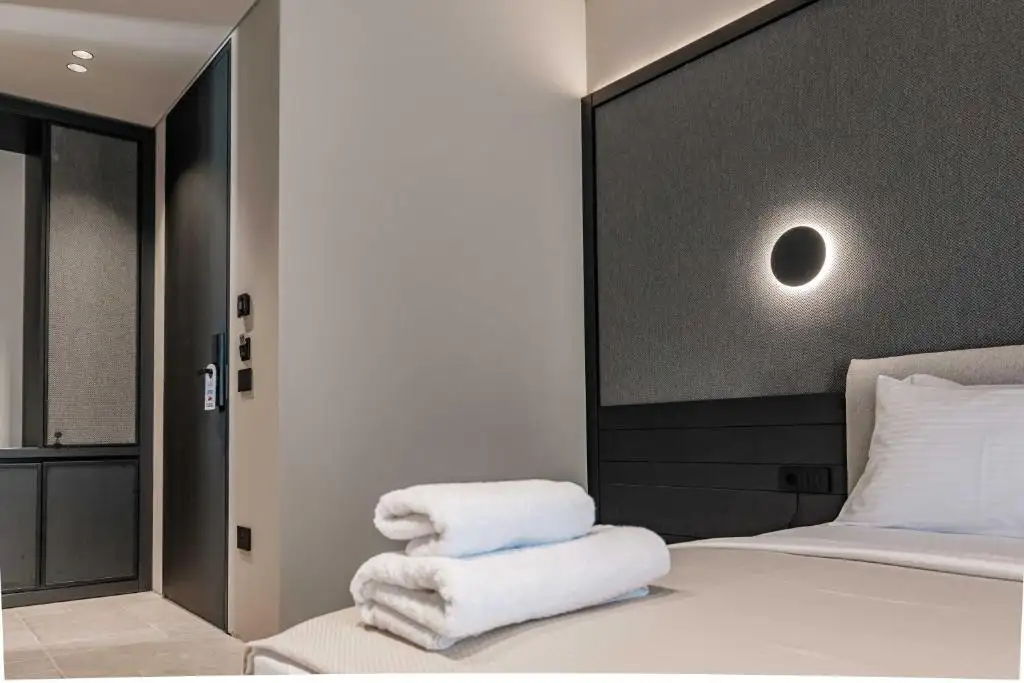 Triple Room with french Balcony image 7