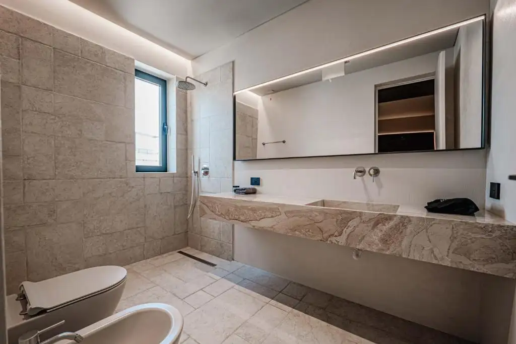 Triple Room with french Balcony image 3
