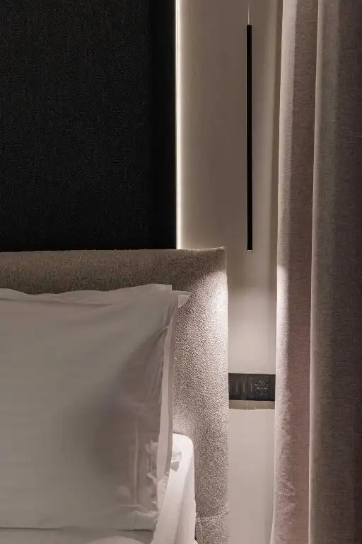 Twin Room Ground Floor image 6