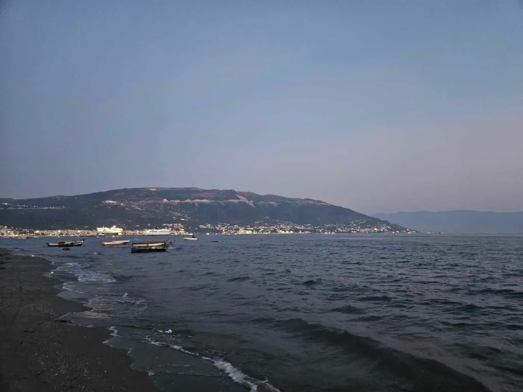 img_id_900311.webp
