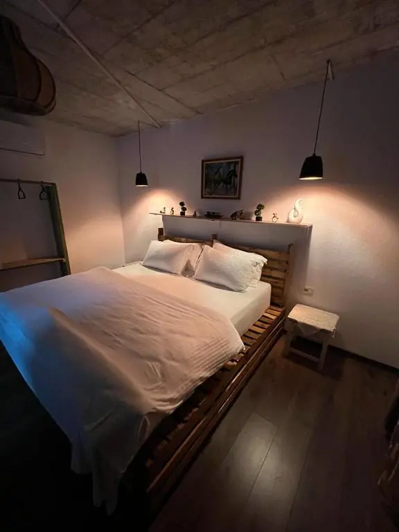 img_id_899725.webp