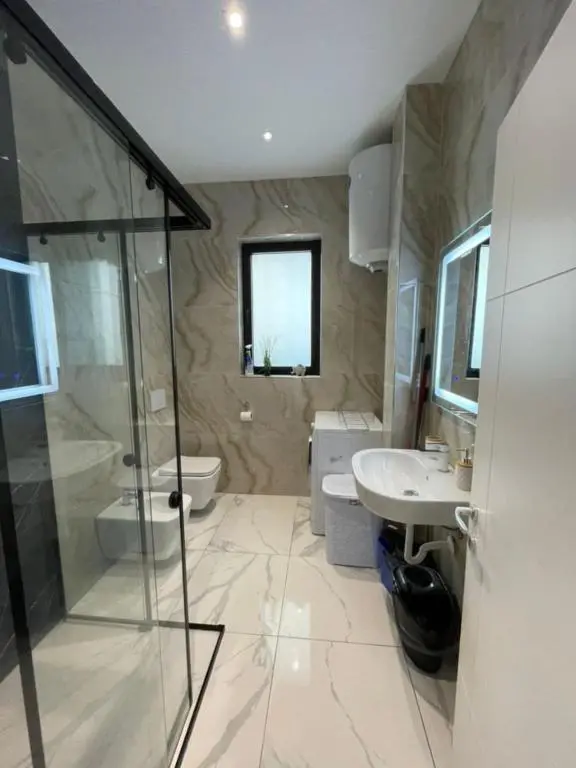 img_id_1700954.webp