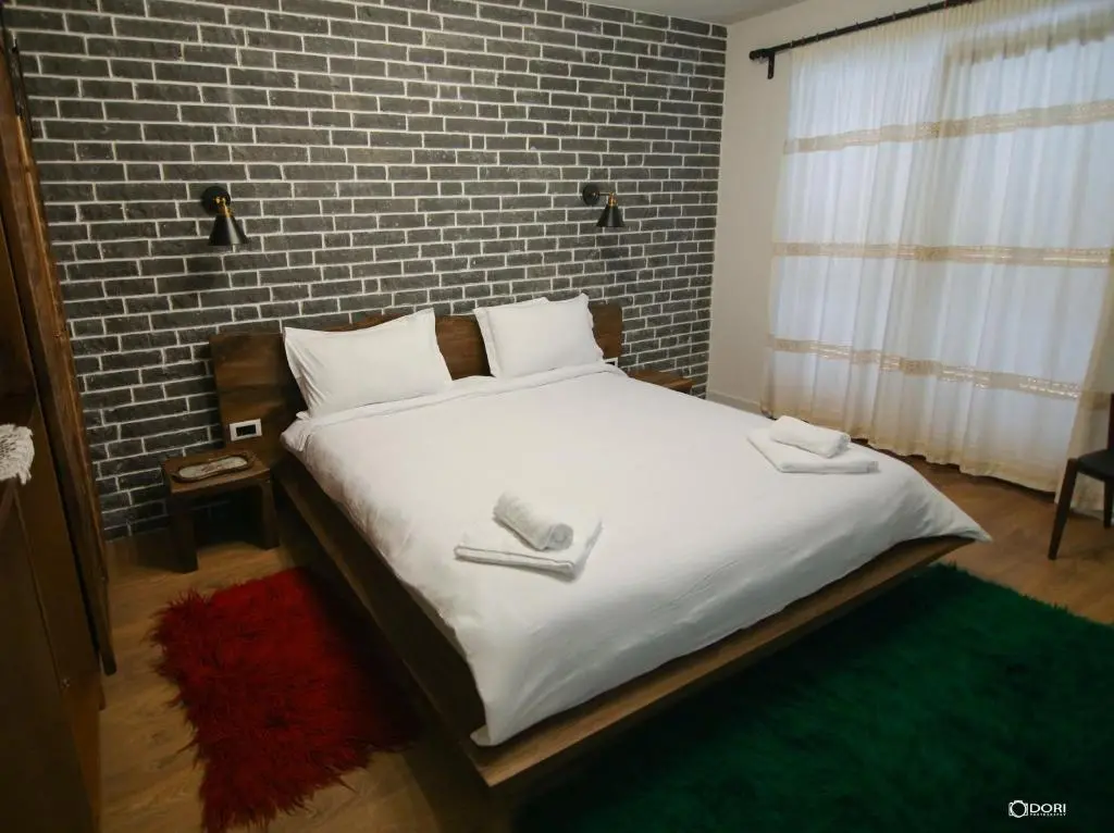 img_id_930744.webp