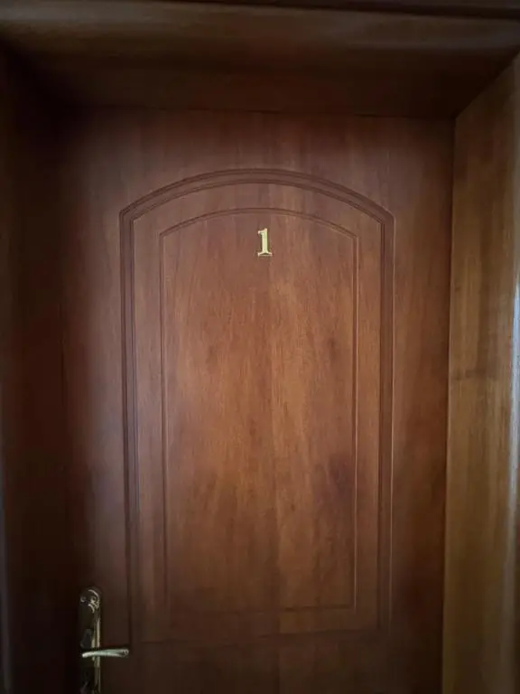 img_id_1074389.webp