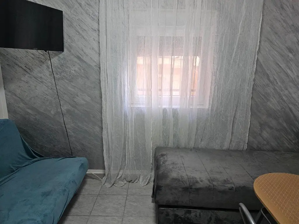 img_id_2401325.webp