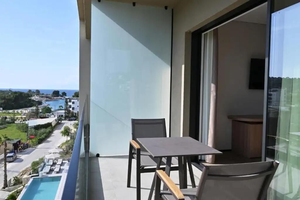 Deluxe Double Room with Extra Bed