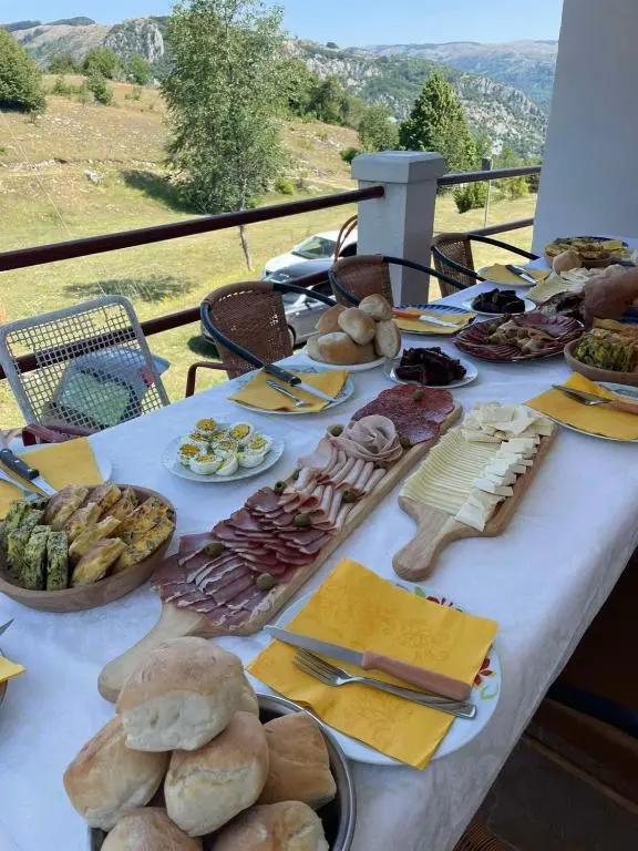 img_id_2394983.webp