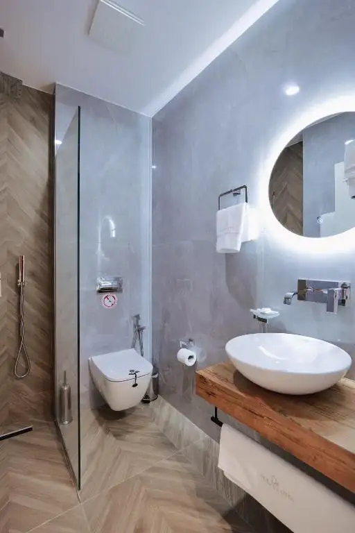 Quadruple Room with Balcony and Pool View