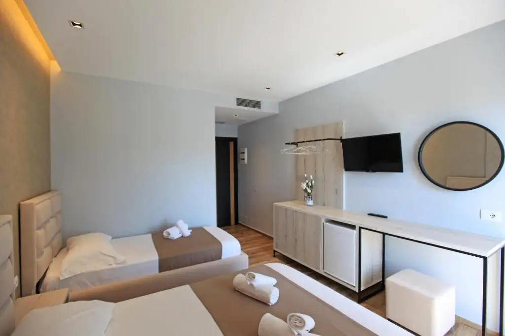 Triple Room with Balcony