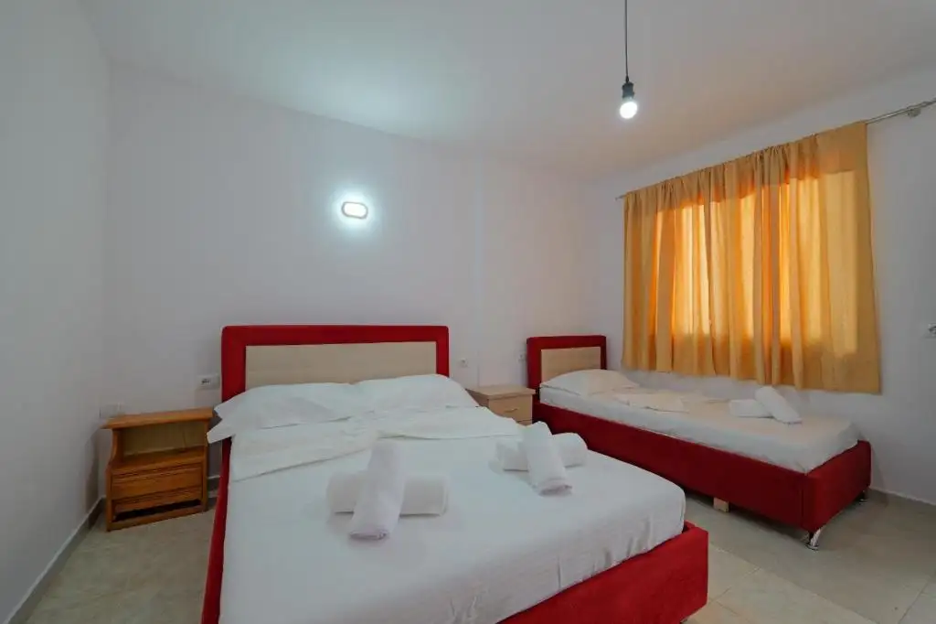 Triple Room with Sea View image 6