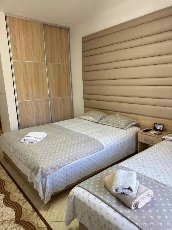 img_id_2392795.webp