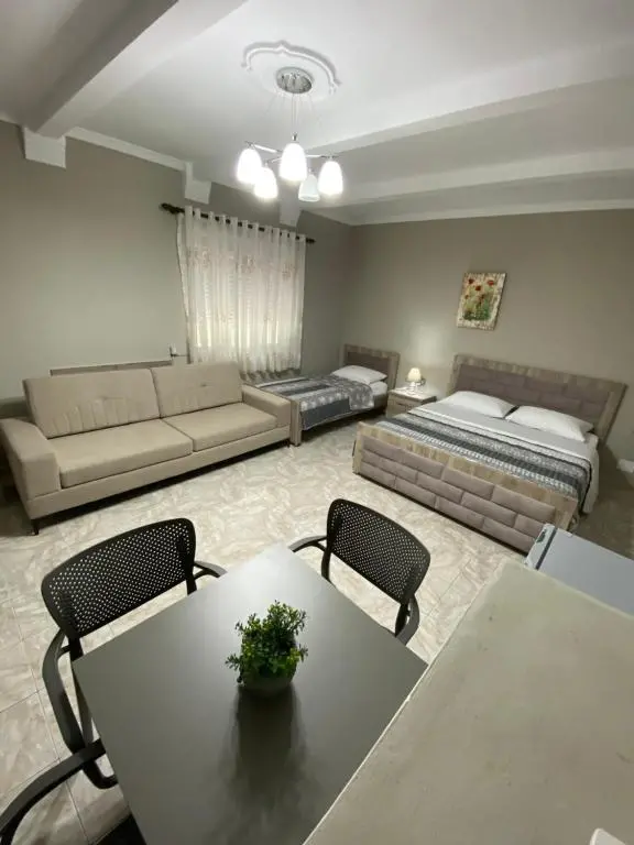 img_id_1002011.webp