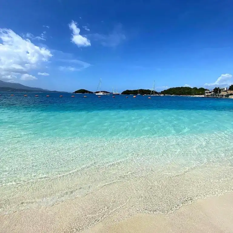 img_id_690614.webp