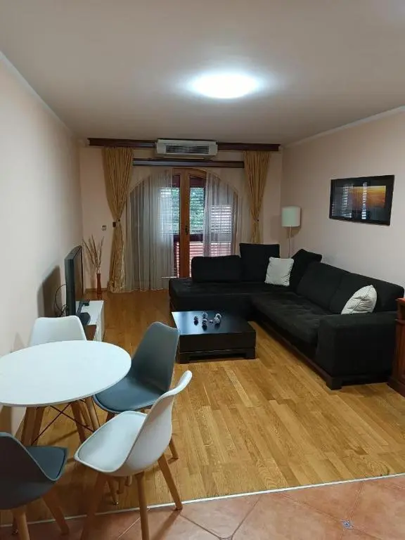 img_id_2390026.webp