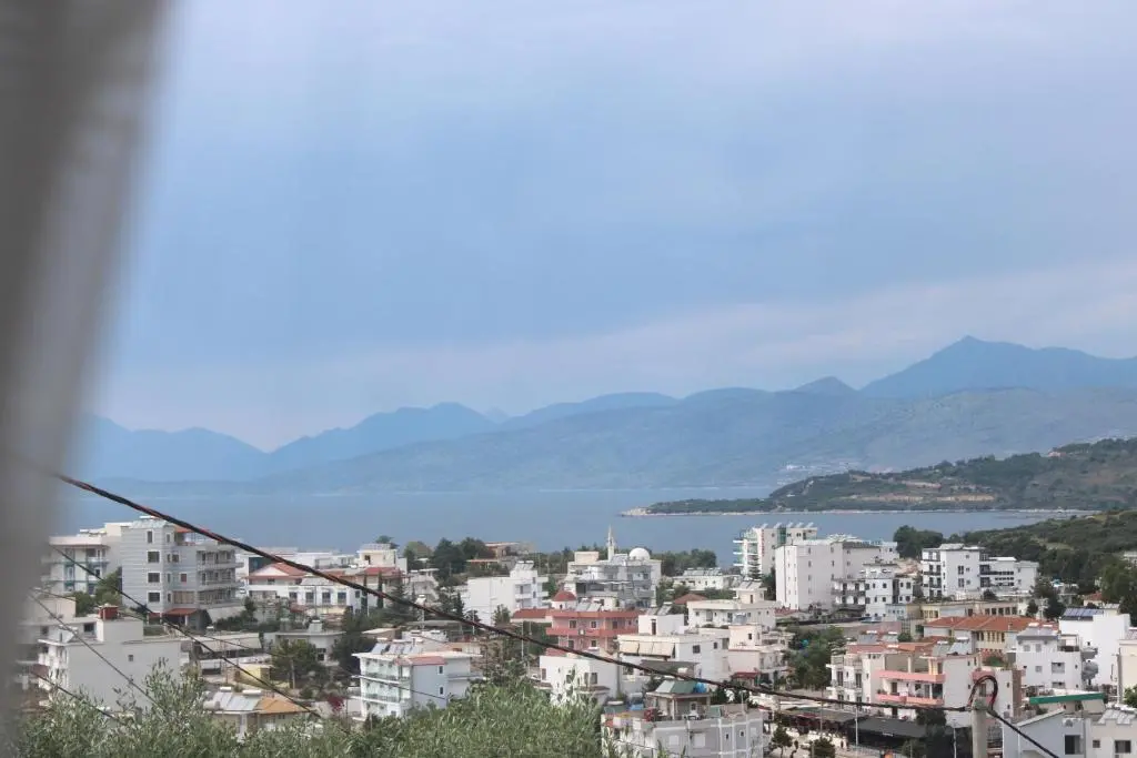 img_id_1662879.webp
