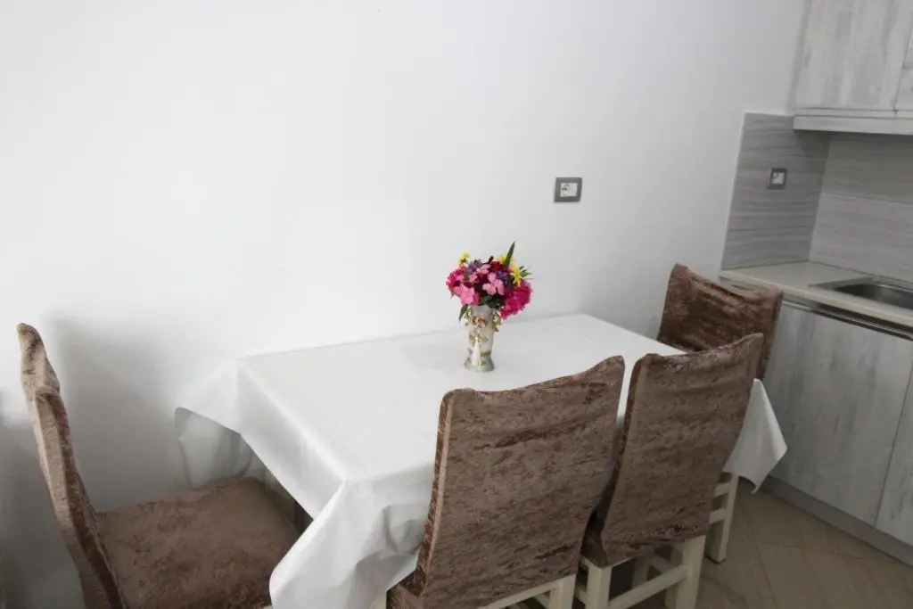 img_id_1662883.webp
